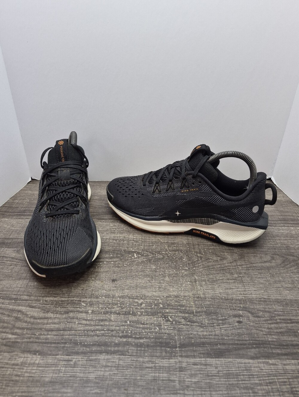 Nike Pegasus Trail 5 Women's Size 7.5 Trail Running Shoes Sneakers Black